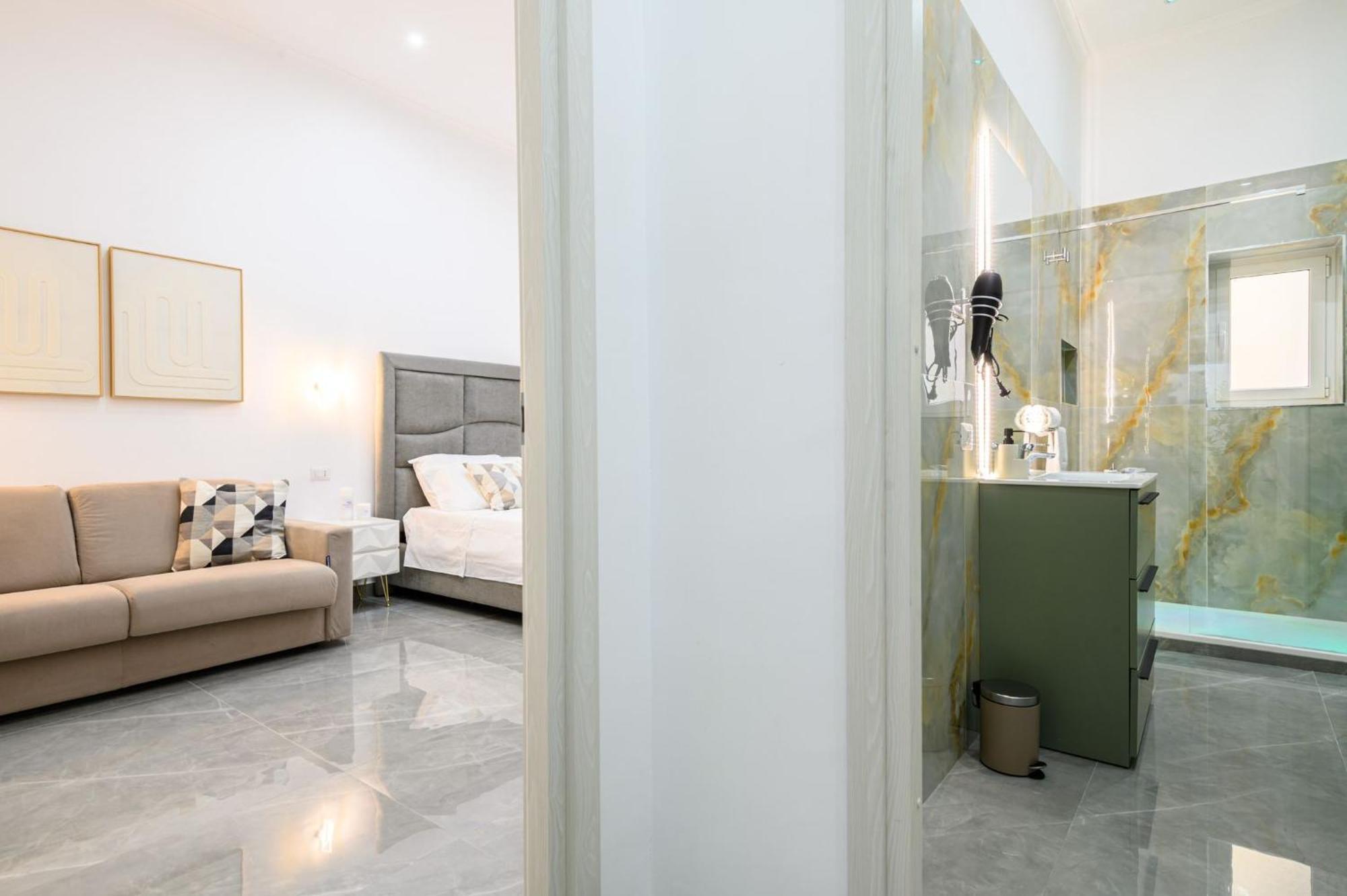 Giordano Suite Center Neapol Zewnętrze zdjęcie