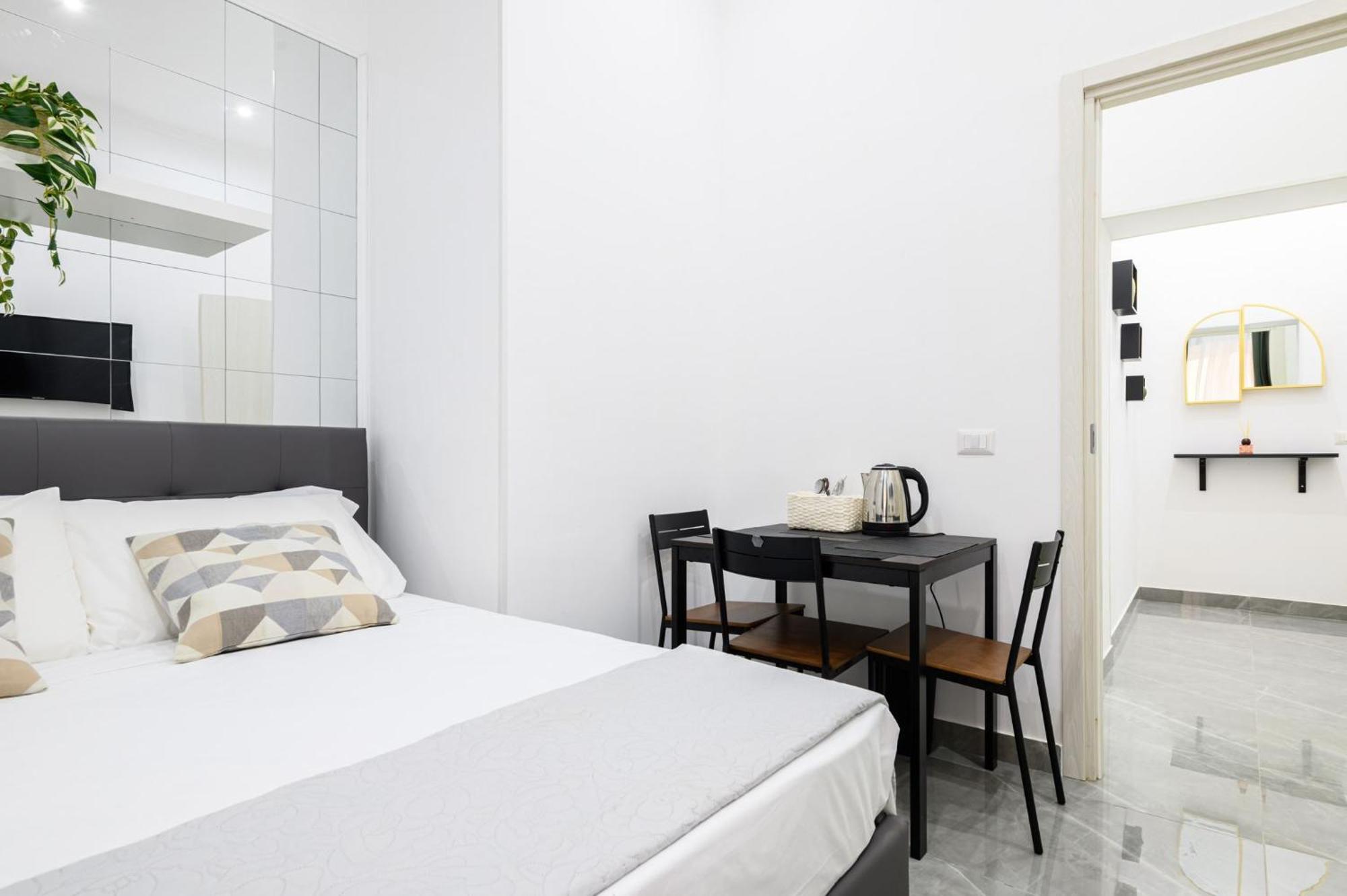 Giordano Suite Center Neapol Zewnętrze zdjęcie